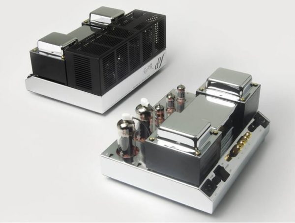 EAR - 509 Monoblock Power Amplifiers