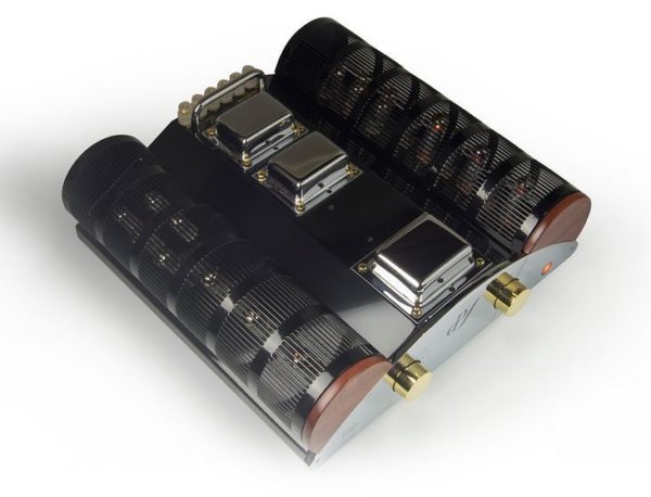 EAR - V12 Integrated Amplifier