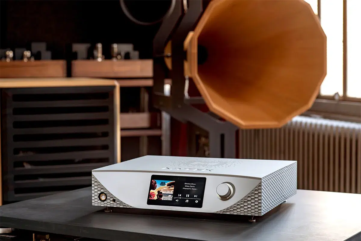 Mytek Digital–EMPIRE STREAMER DAC 8
