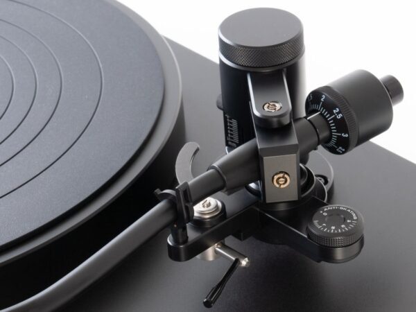 Stealth Direct-Drive Turntable By Music Hall